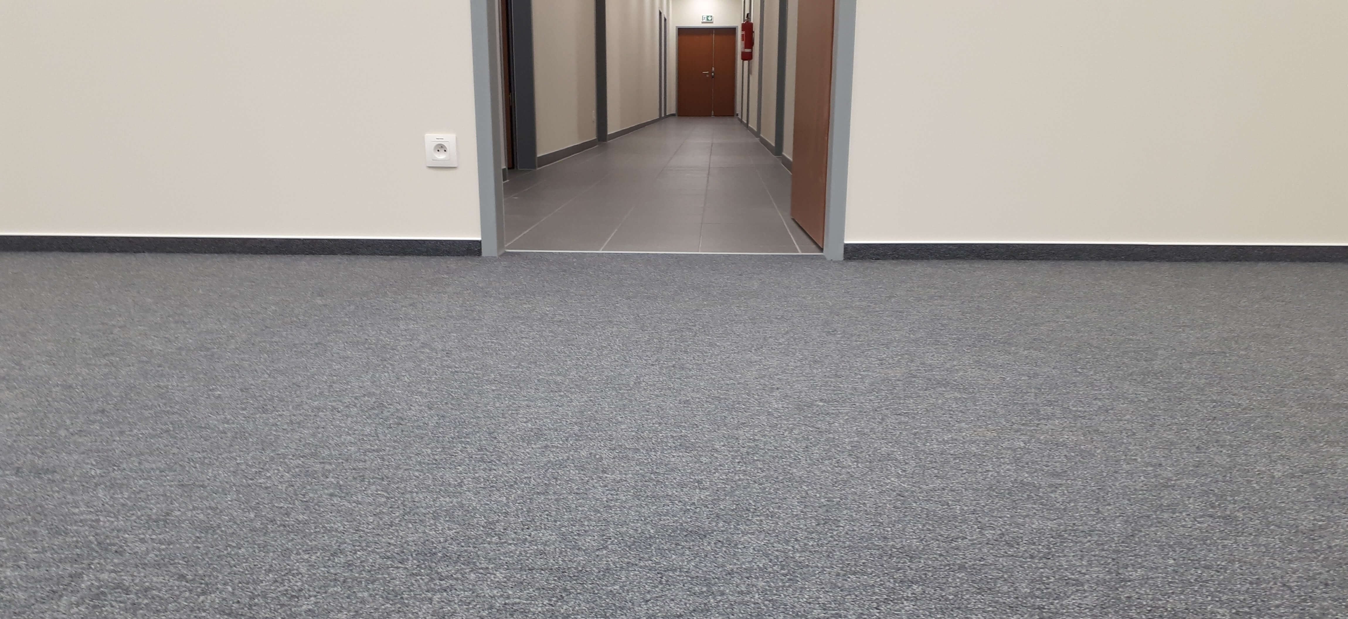 Koberec Tessera Layout v administrativních prostorách
